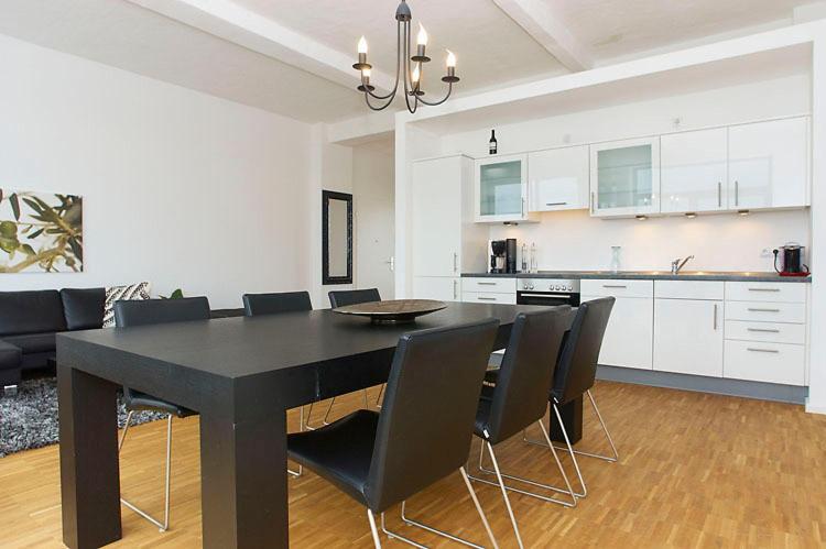 Spacious Studio Apartment Friedrichshain เบอร์ลิน ห้อง รูปภาพ